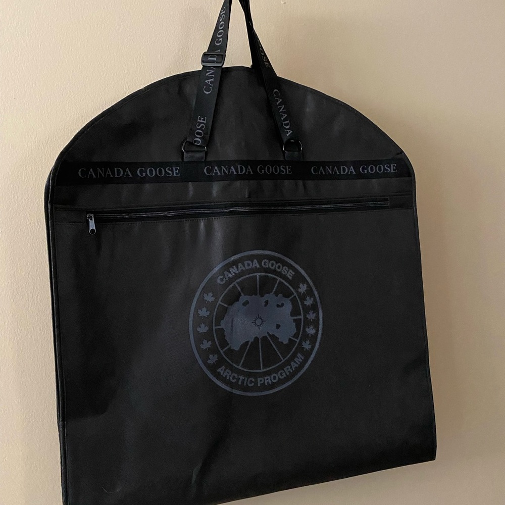 Canada Goose Garment Bag - Picture 2 of 10